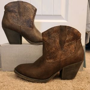 Short Cowboy Boots